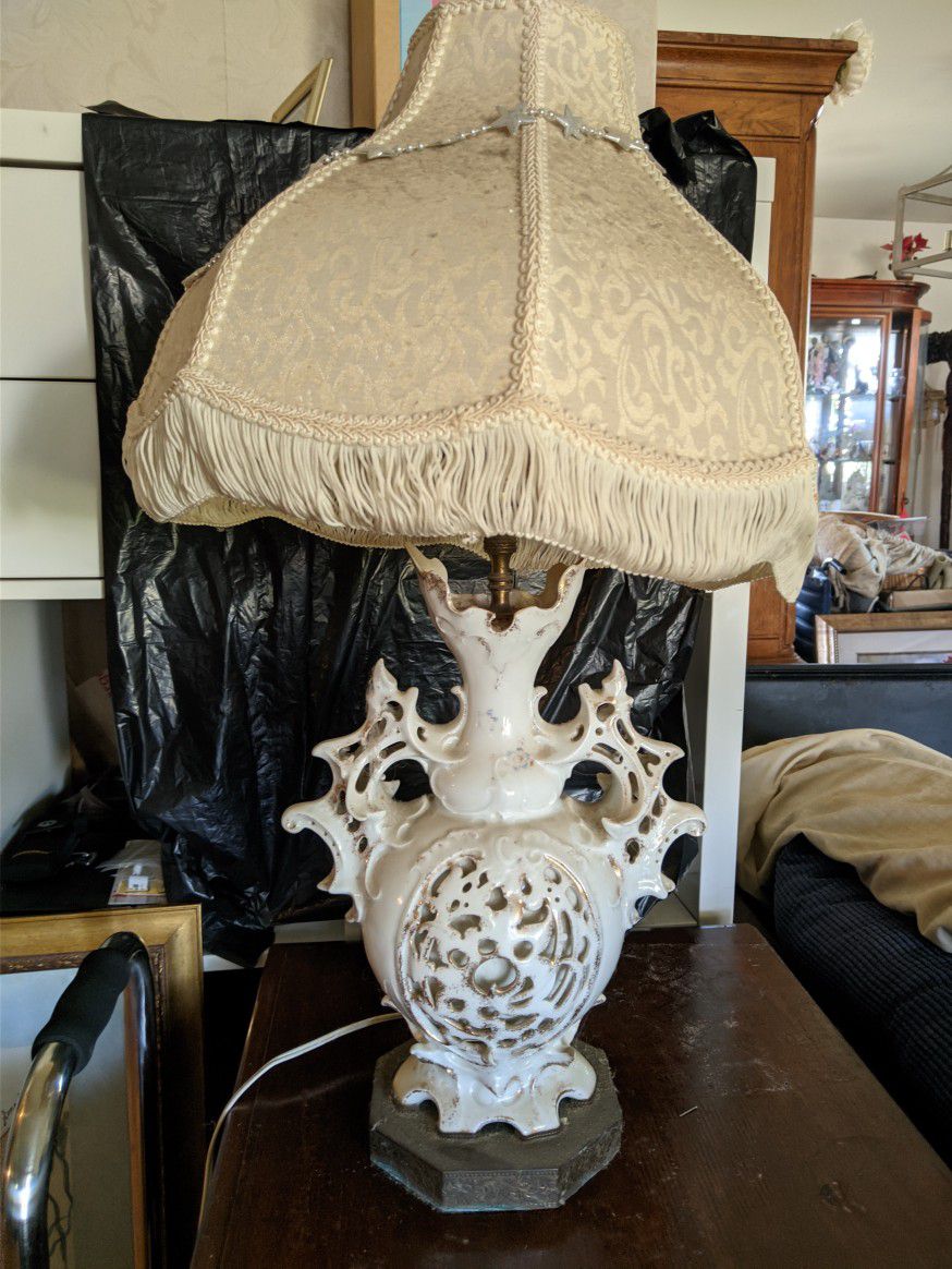 Artistic Vintage Lamp V. Good Condition