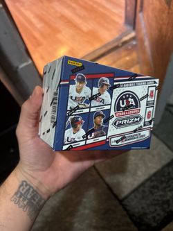 3,000 sport/pokemon cards