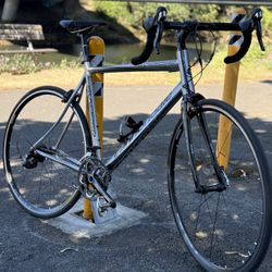 Cannondale Road Bike 