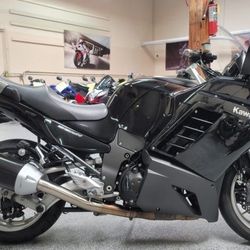 2009 Kawasaki Concours 14 - BLACK 13K MILES