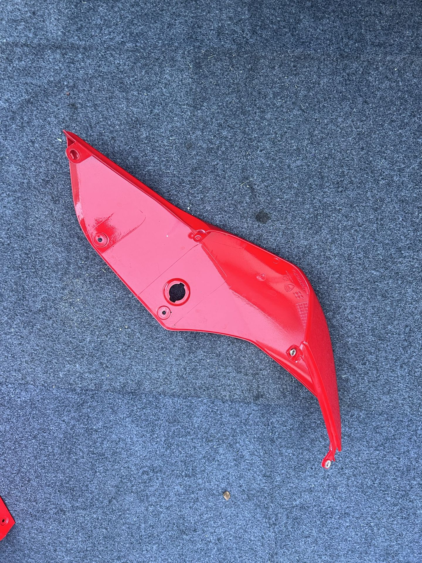 Ducati Panigale 1199 899 Right Rear Tail Body Fairing Panel (contact info removed)71A 482.111.671.A