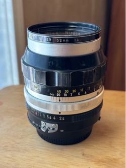 Nikon lens $100