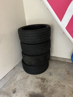 Set Of 4 245/35/20’s 45-50% TREAD LEFT