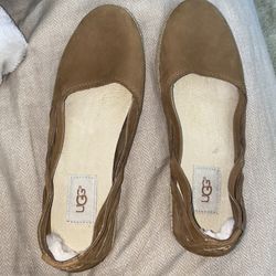 UGGS Women’s Flats Size 6.5