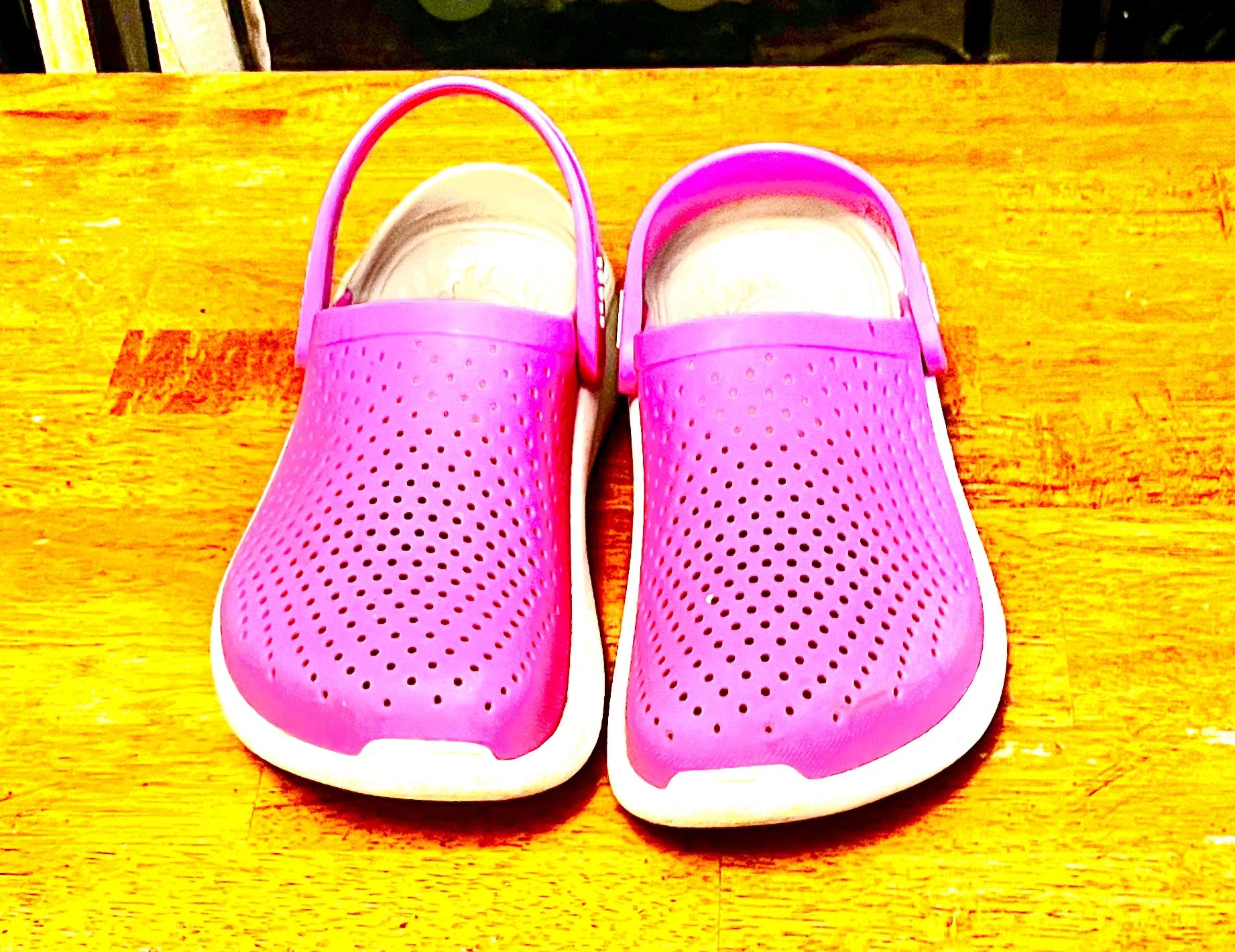 Womens Literide Pink Crocs Sz7