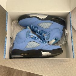 Air Jordan 5 Retro UNC