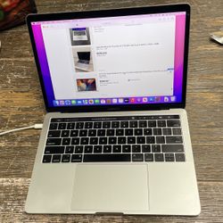 MacBook Pro 13” 2016 Four Thunderbolts $300