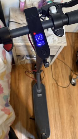 HiBoy S2 Electric Scooter (19 MPH)NEGOTIABLE