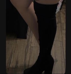 Over-the-Knee Boots – Black Velvet – Size 7😍