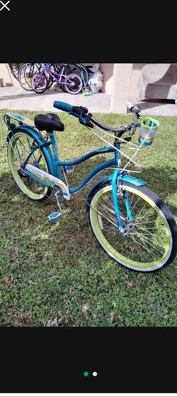 Huffy South wind Cruiser Bike. 26 Inch. 21 Speed. Comfortable Seat