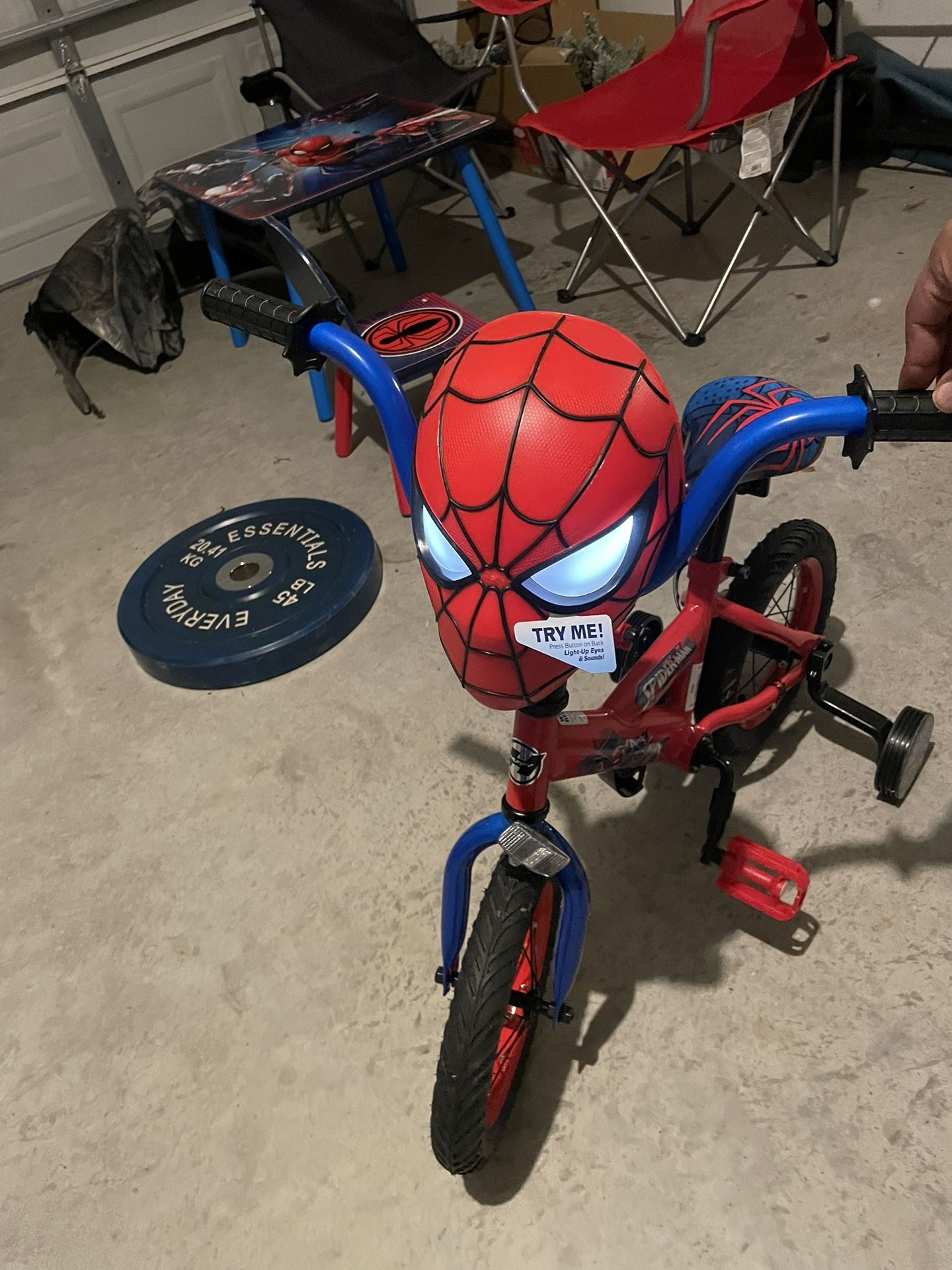 Spider-Man Kids’ Bike + Training Wheels 