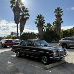 Mercedes Benz 220D