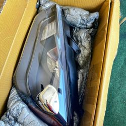 HYUNDAI GENESIS  Headlights