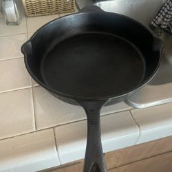 Cast Iron Skillet 