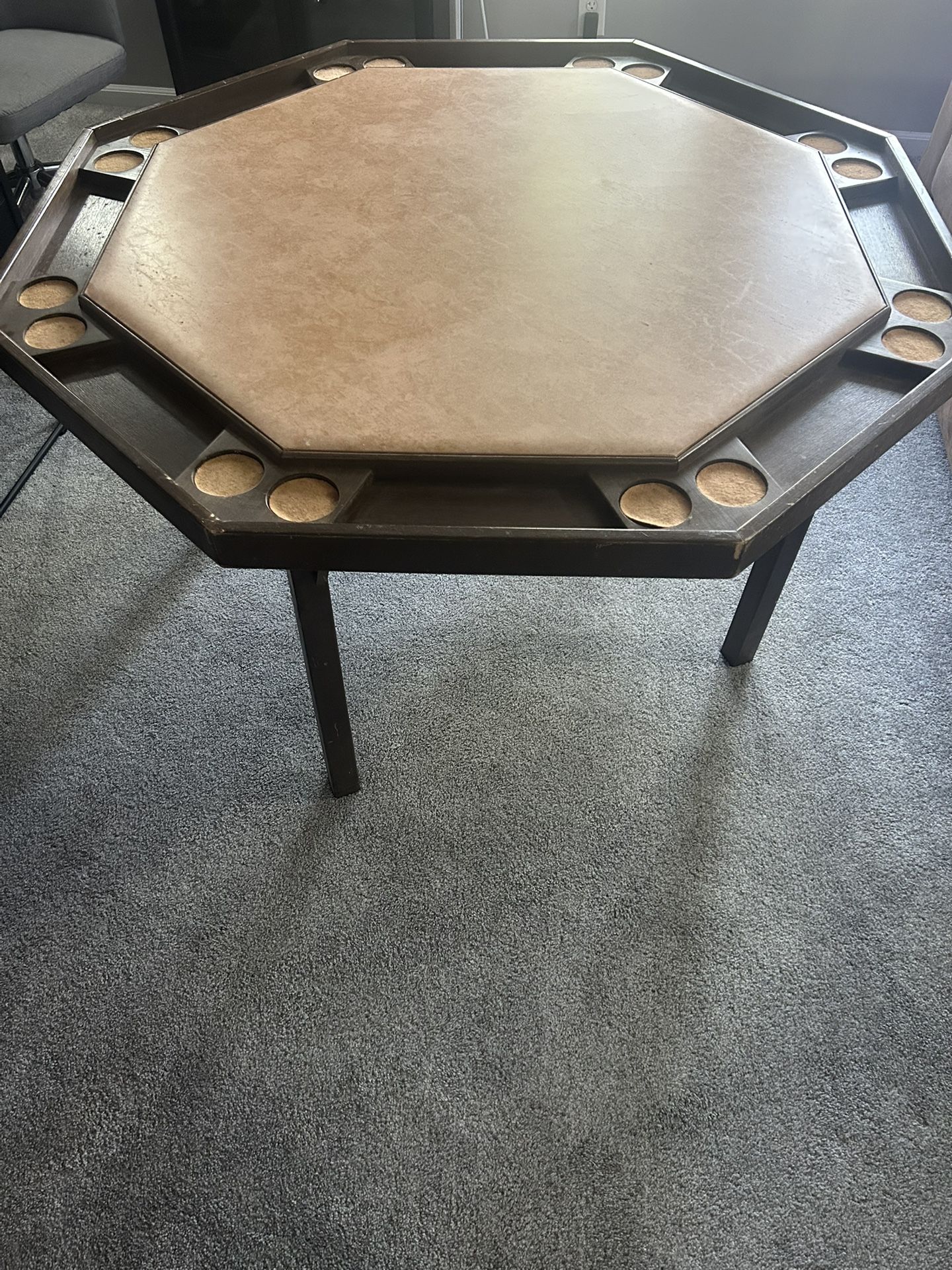 Poker Table