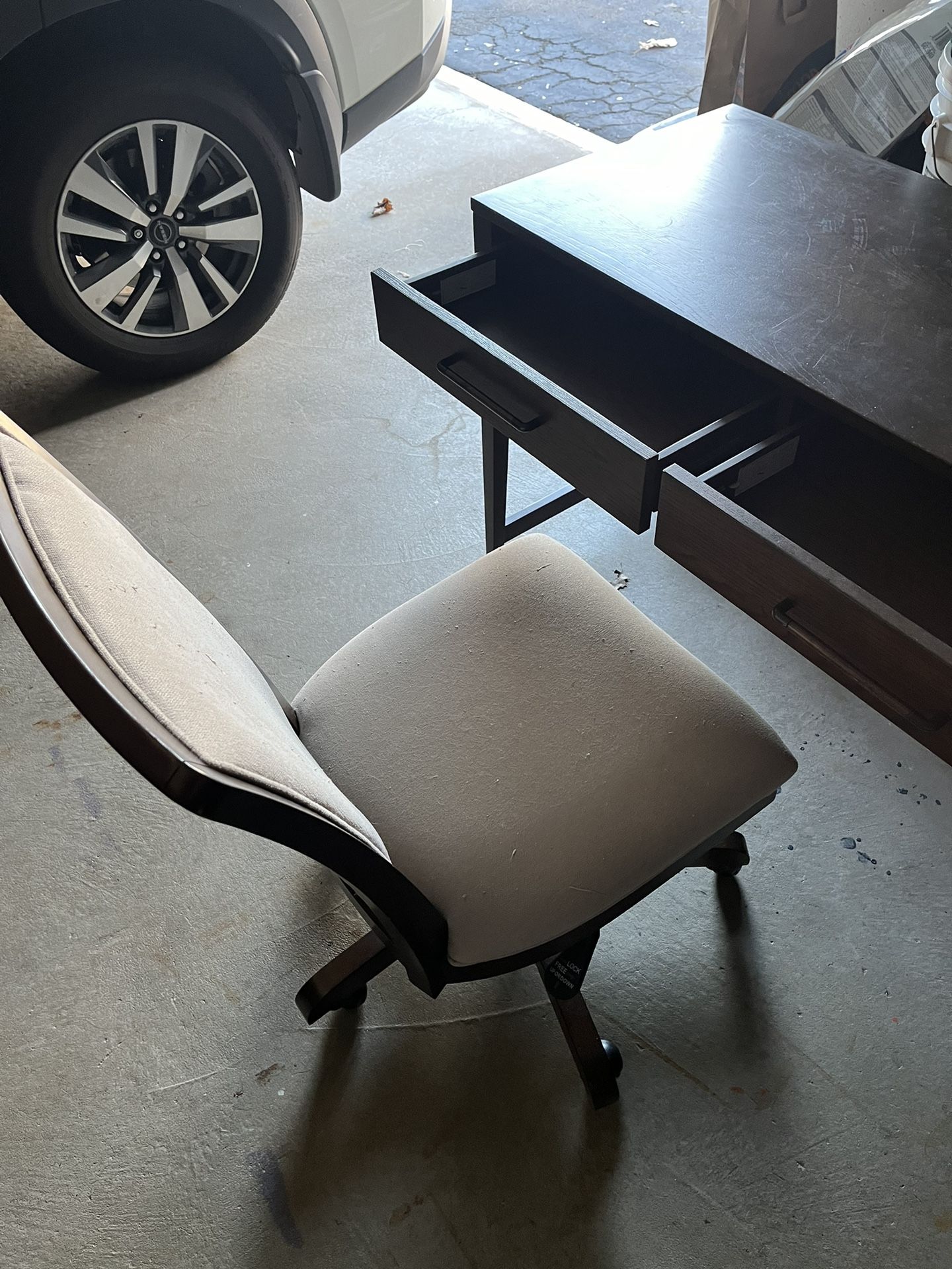 Bedroom Desks and chair