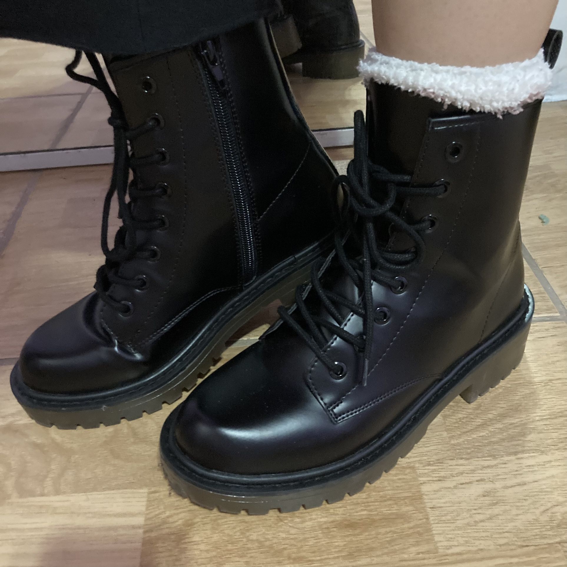 Doc Martens Dupes Boots Size 6.5-7 , price can be negotiable 