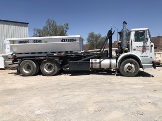 10 Yds Dumpster / Para Cemento