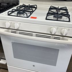 GE Stove Beige Color 4 burners Gas 30”.