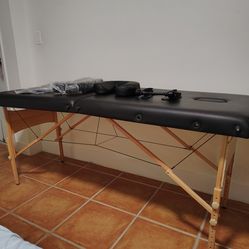 Professional foldable massage bed Adults size Kendall area