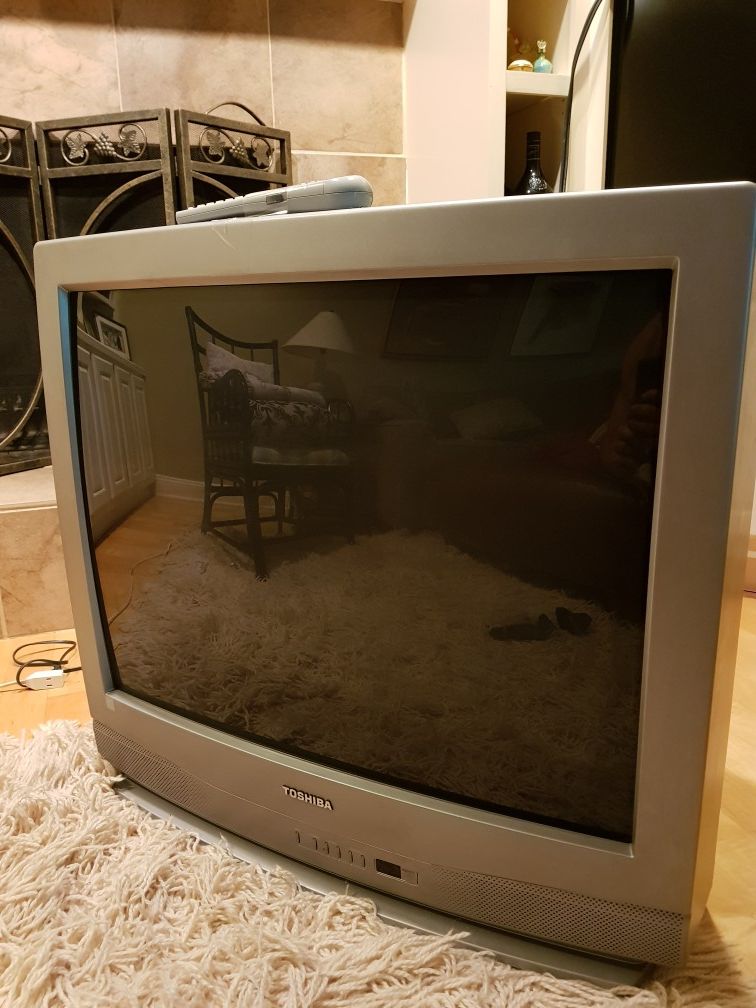 32" Toshiba TV Model 32A33