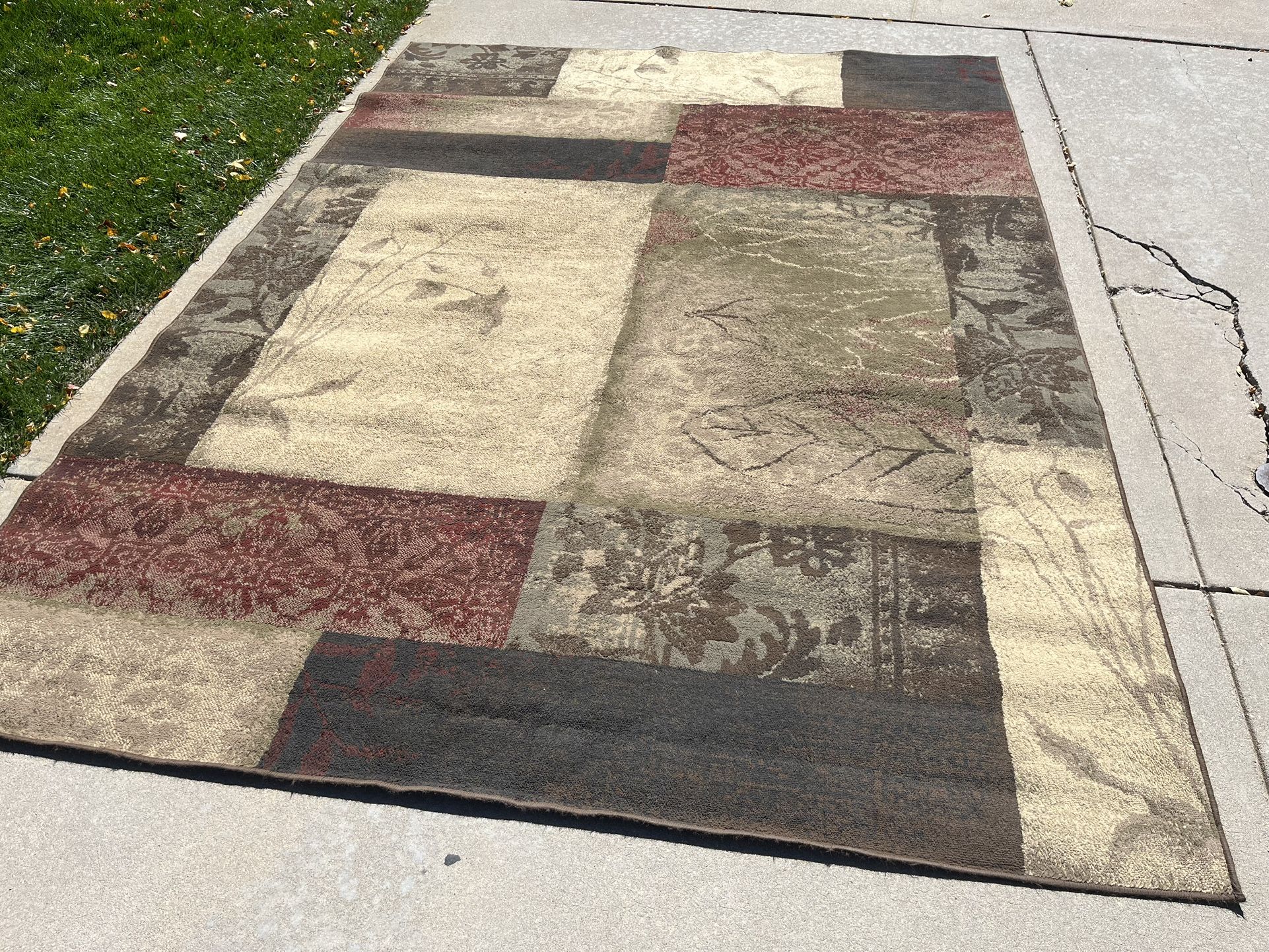 Large Rustic Patch Pattern Area Rug (7’8”x10’10”)