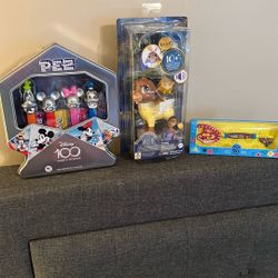 Disney Pez, Wish Toy, Alice in Wonderland key