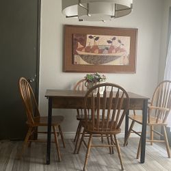 Small Dinning Table With Picture