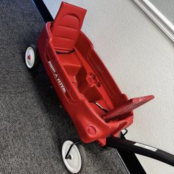 Radio flyer wagon 