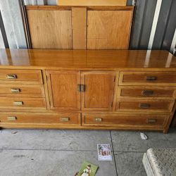 Vintage 3 Piece Thomasville Bedroom Set