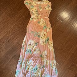 Woman’s reborn J Boutique Maxi Dress Shipping Avaialbe 