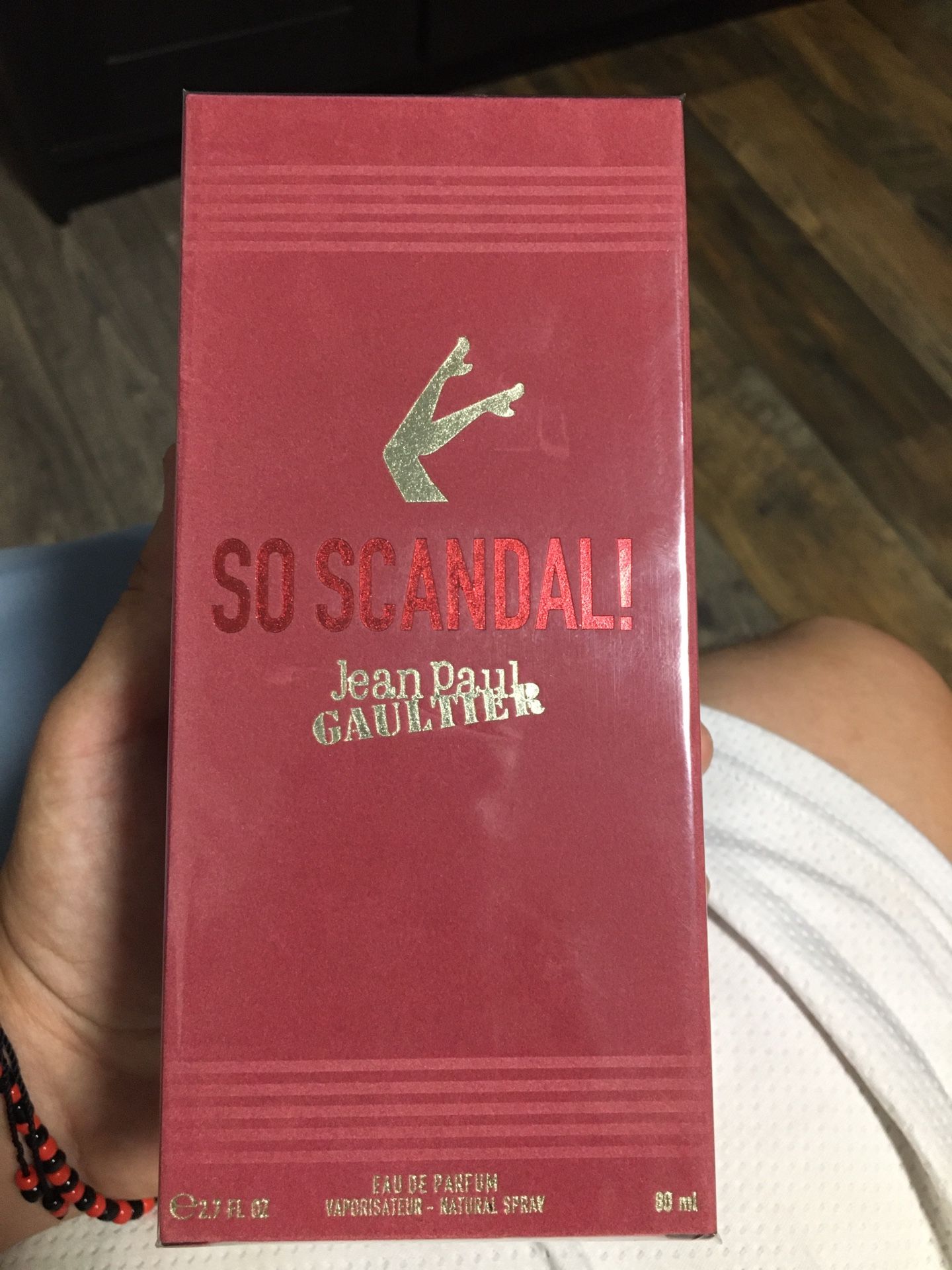 FRAGANCIA SO SCANDAL EAU DE PARFUM