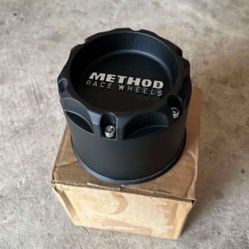 Method Race Wheels Center Caps Only Have 1