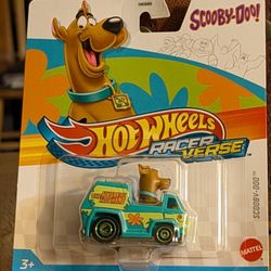 Hot Wheels Racer Verse Scooby-Doo The Mystery Machine 2025 New!