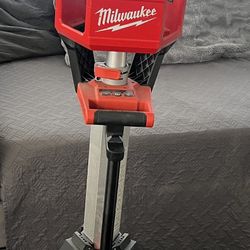 Milwaukee M18 Rocket dual power light. Model 2136-20