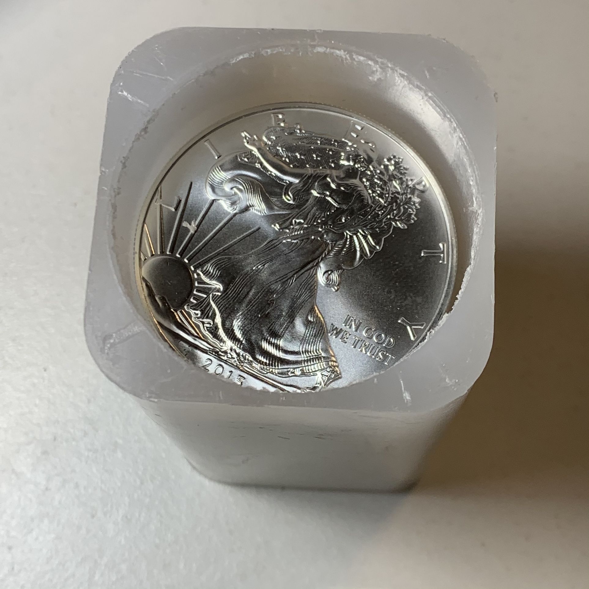 (20) GEM BU CHOICE 2015 American silver eagles