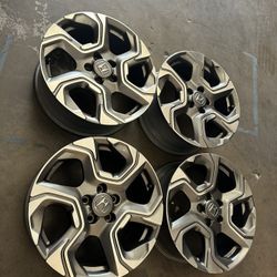 18” OEM Honda Crv  Like. New Firm Price,,,,