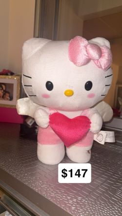 Hello Kitty Cupid Greeter