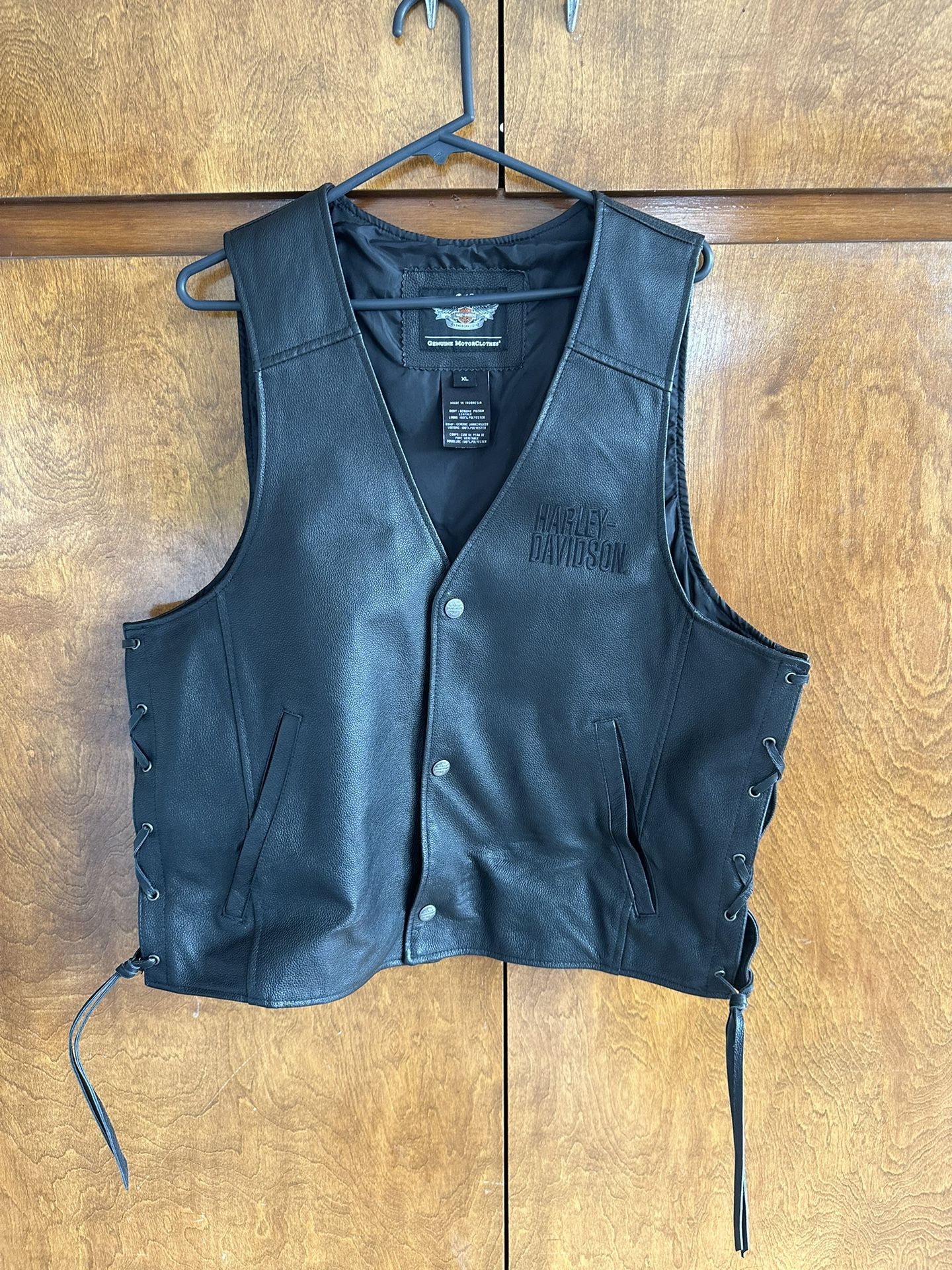 Genuine Men’s Harley Davidson  leather Black Vest XL 