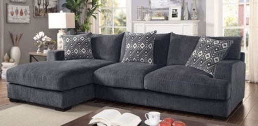Brand New Grey Super Plush Chenille Sectional Sofa (Pillows Included)