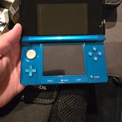 Nintendo 3DS in Aqua Blue