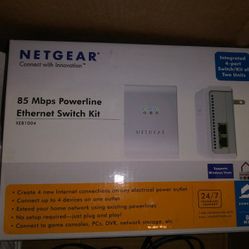 NETGEAR XEB1004 Powerline Ethernet 85 Mbps Switch Kit