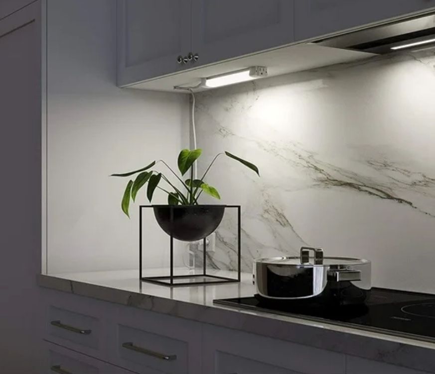 Good Earth Premium Cabinet Lights