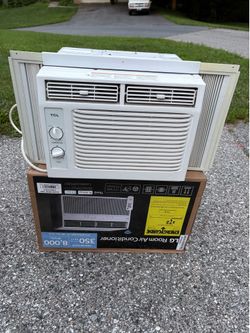 Window Ac. Works great. Great quality and brand, TCL.