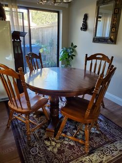 Oak table and chairs With Insert 