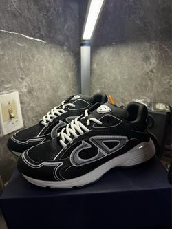 Dior B30 SIZE 10
