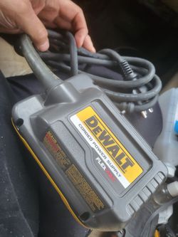 Excellent Condition DEWALT 120V FLEXVOLT Corded Power Supply AC Adapter