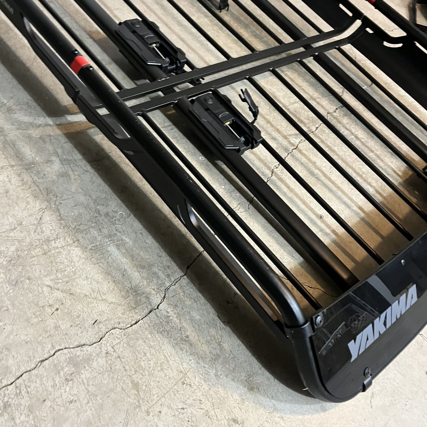 Yakima Off grid Medium Cargo Rack