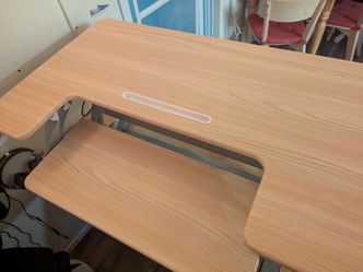 Sit/stand desk converter table