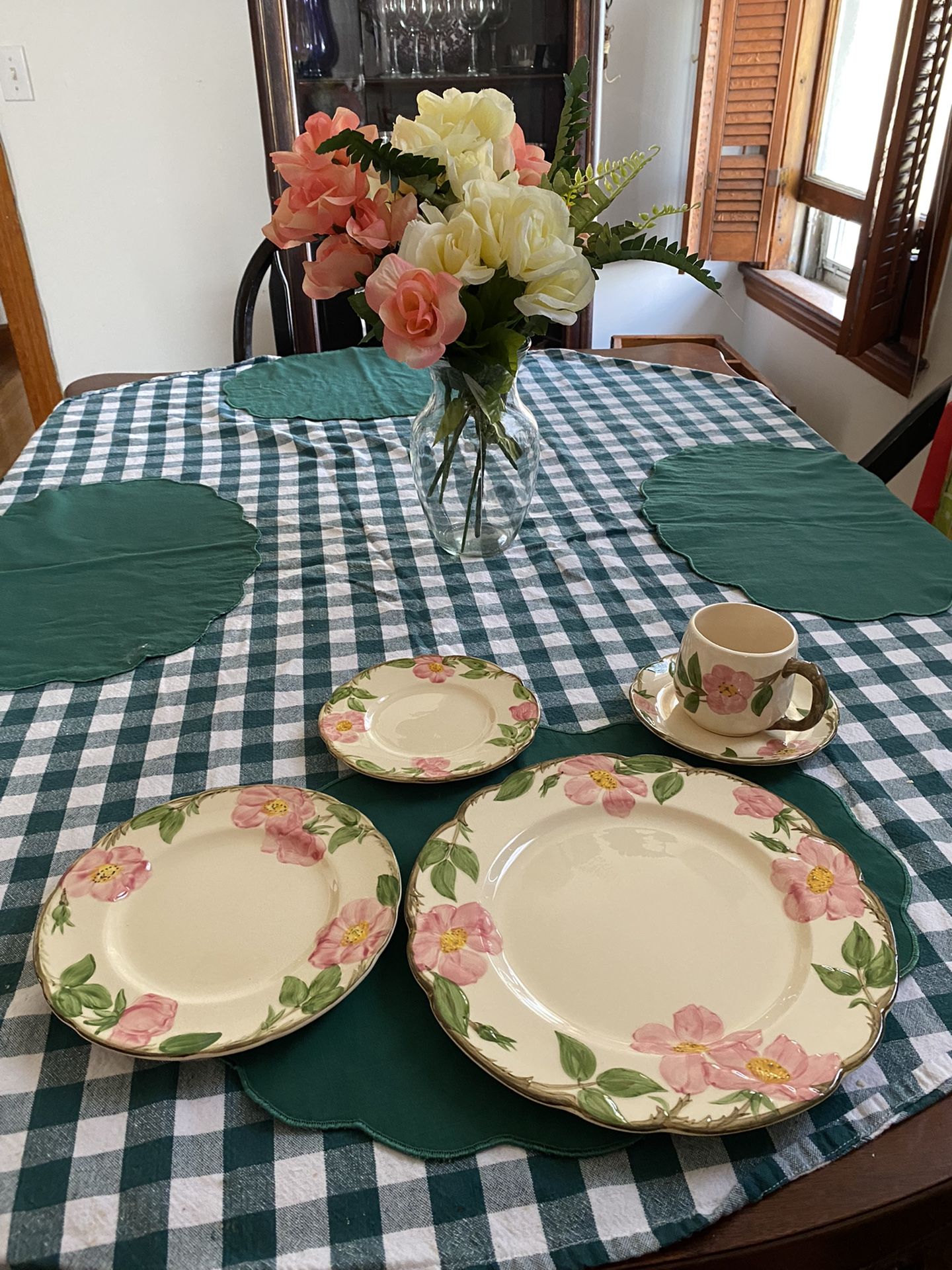 Franciscan Ware desert rose Pattern